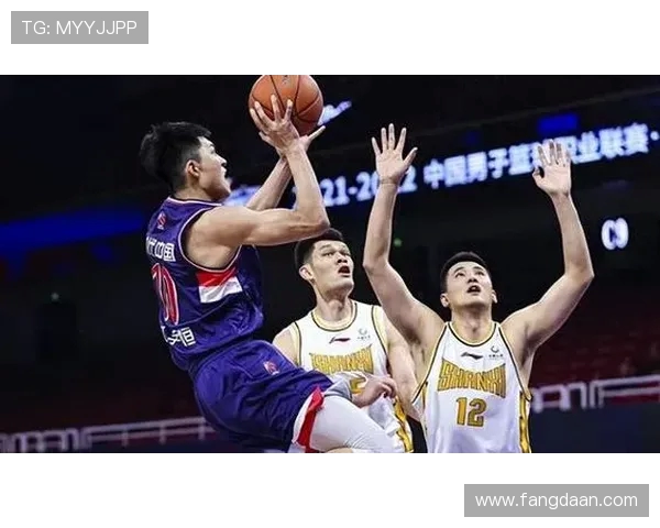 广州篮球队快攻战术深度分析与实战应用探讨