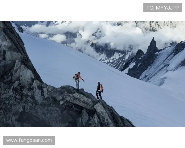 攀岩人生的深度对话：赵秀英如何在高峰中寻找自我与勇气
