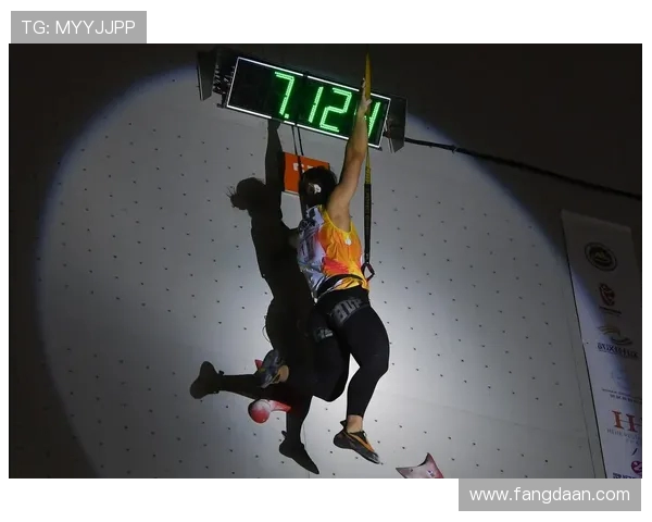 西安飞盘队在攀岩联赛中以60分稳居积分榜首位