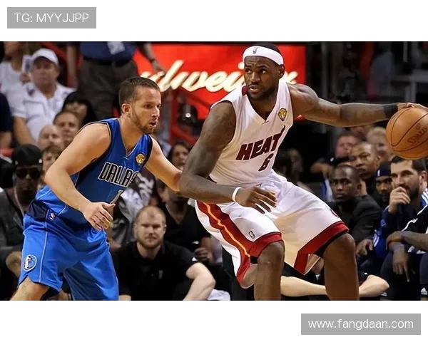 2004年NBA季后赛小牛与火箭的激烈对决回顾与精彩瞬间分析