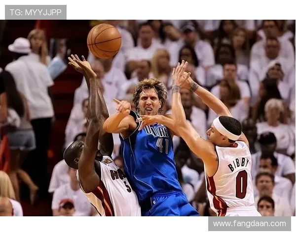 2015年NBA季后赛火箭与小牛激战回顾精彩瞬间与战术解析