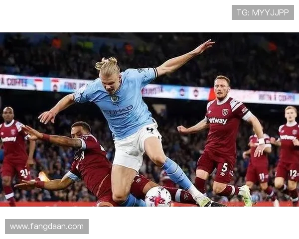 利兹联主场迎战曼彻斯特城争夺英超荣耀的激烈对决