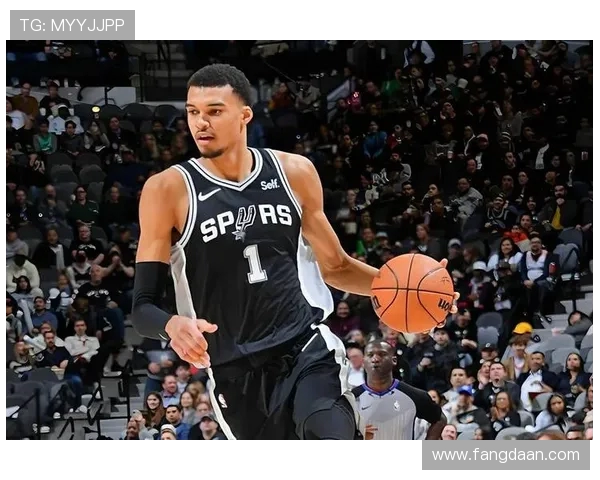 文班亚马新秀赛季表现惊艳场均数据引领联盟新星竞争