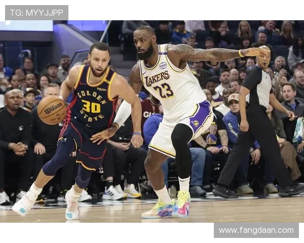 火箭队与湖人队在2006年季后赛的经典对决回顾与分析