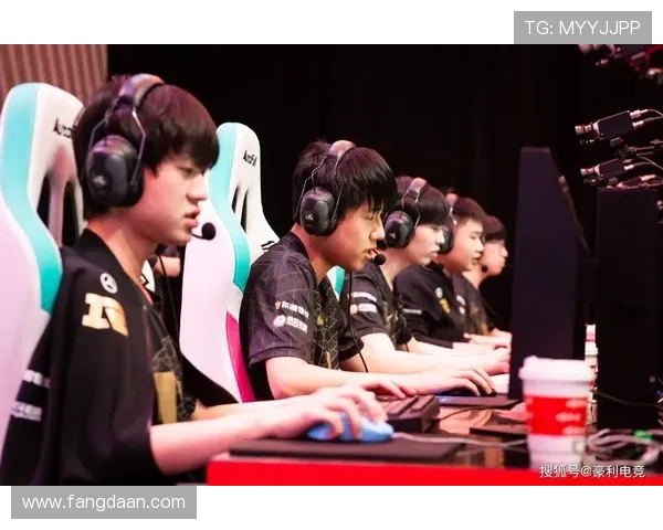 英雄联盟灵活性排行榜揭晓RNG战队荣登榜首引发热议 英雄联盟灵活性排行榜揭晓RNG战队荣登榜首引发热议