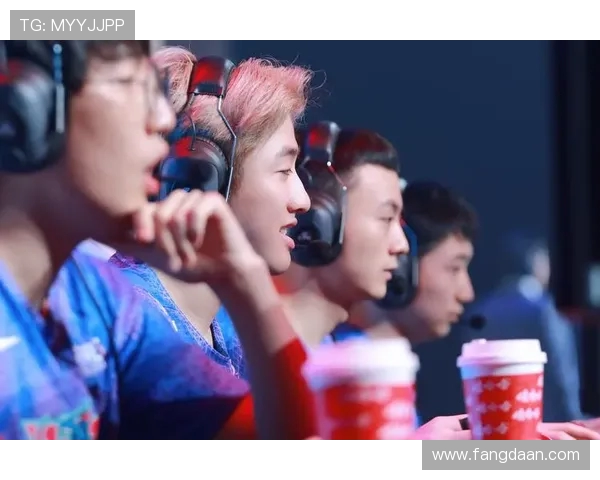 LNG战队在精英赛中以79分稳居积分榜首位，展现强劲实力