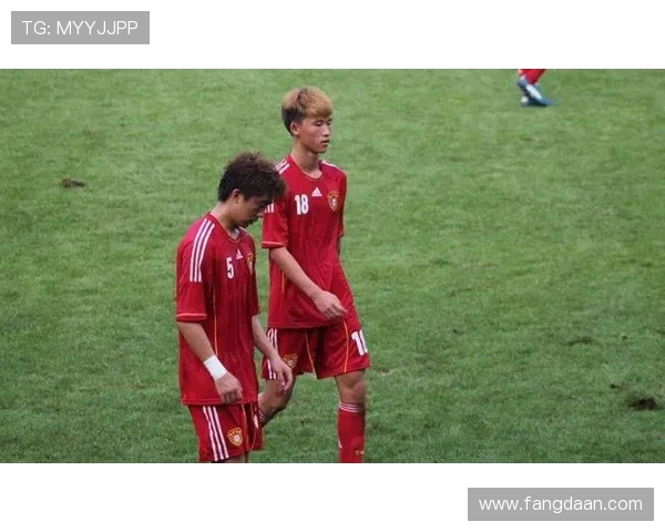 上海篮球队速度之争引发热议球迷观点各异分析战术与体能的双重影响 上海篮球队速度之争引发热议球迷观点各异分析战术与体能的双重影响